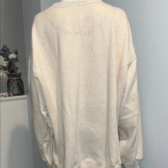 Cream Graphic Sweatshirt for the Halloween lover size large Aerie - Picture 6 of 16